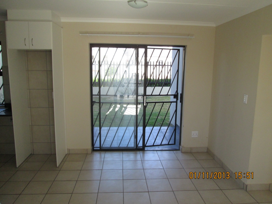 To Let 2 Bedroom Property for Rent in Burgundy Estate Western Cape